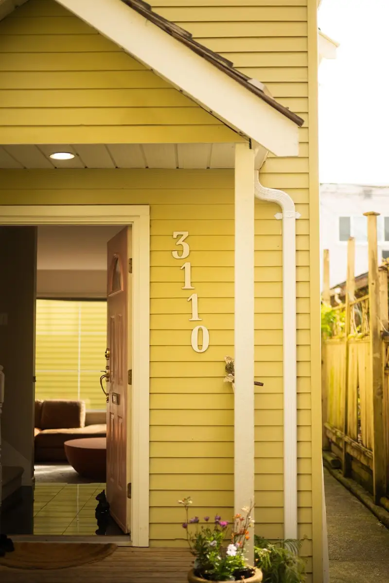 3110 W 3 AVENUE - photo 2 of 25