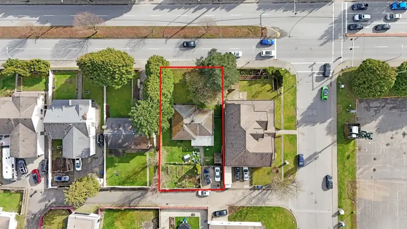 14271 88 AVENUE - photo 4 of 4