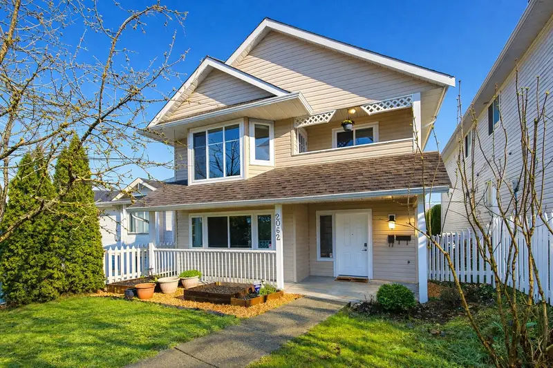 2062 MARY HILL ROAD - photo 2 of 25