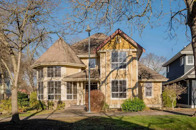 5877 GARRISON BOULEVARD - photo 3 of 25