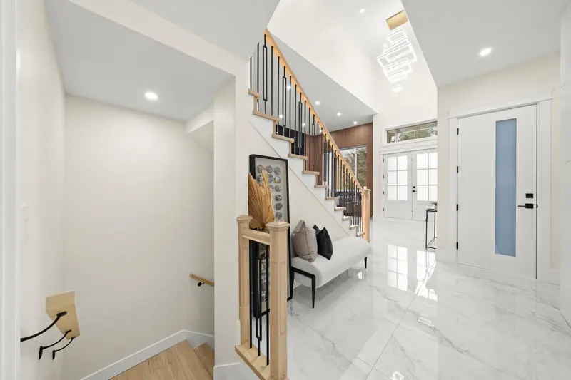 33995 WALNUT AVENUE - photo 2 of 25