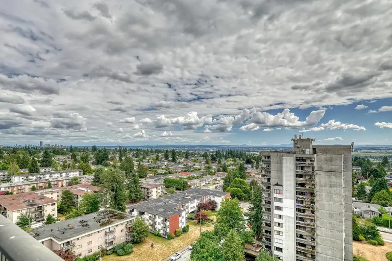 1607 6595 WILLINGDON AVENUE - photo 1 of 25