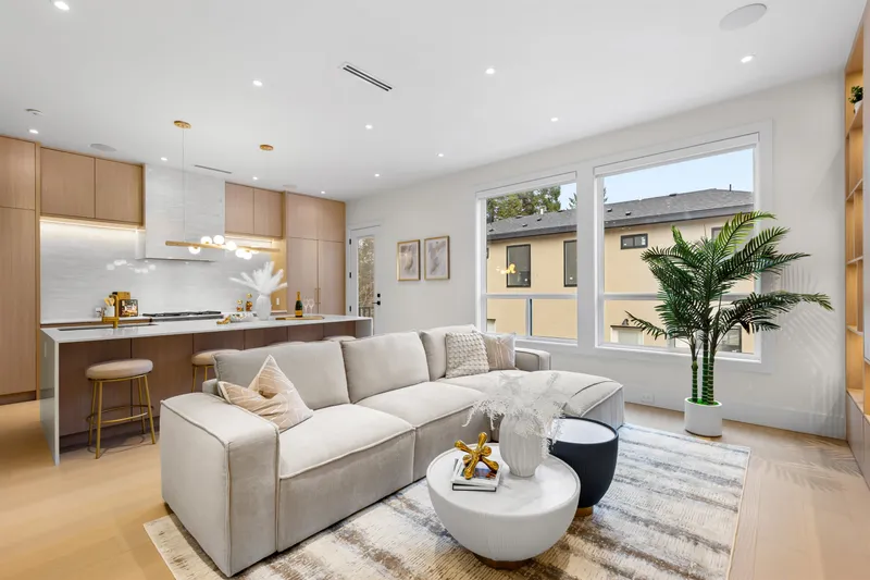 2 6070 ELGIN AVENUE - photo 4 of 25