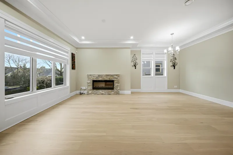 1919 DUBLIN STREET - photo 3 of 25