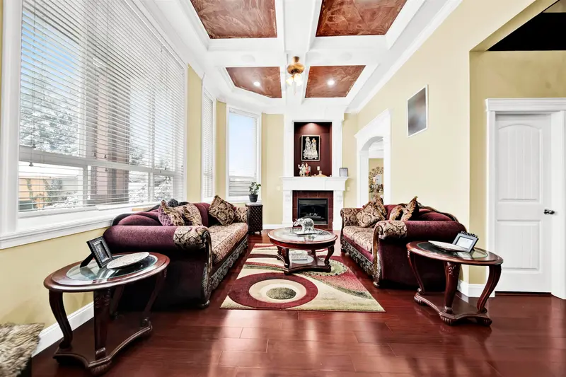 14049 GROSVENOR ROAD - photo 3 of 25