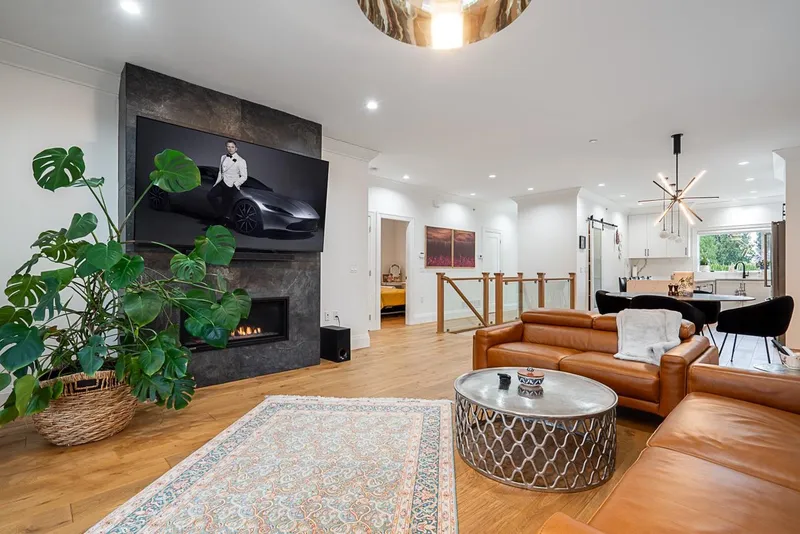 855 PATRICIA AVENUE - photo 4 of 25