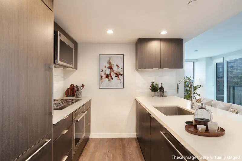 402 8238 LORD STREET - photo 4 of 25