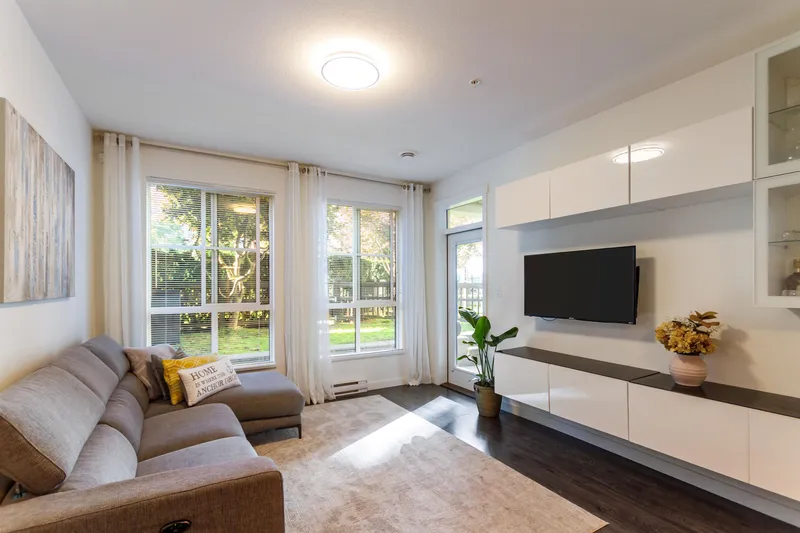 130 15168 33 AVENUE - photo 2 of 25