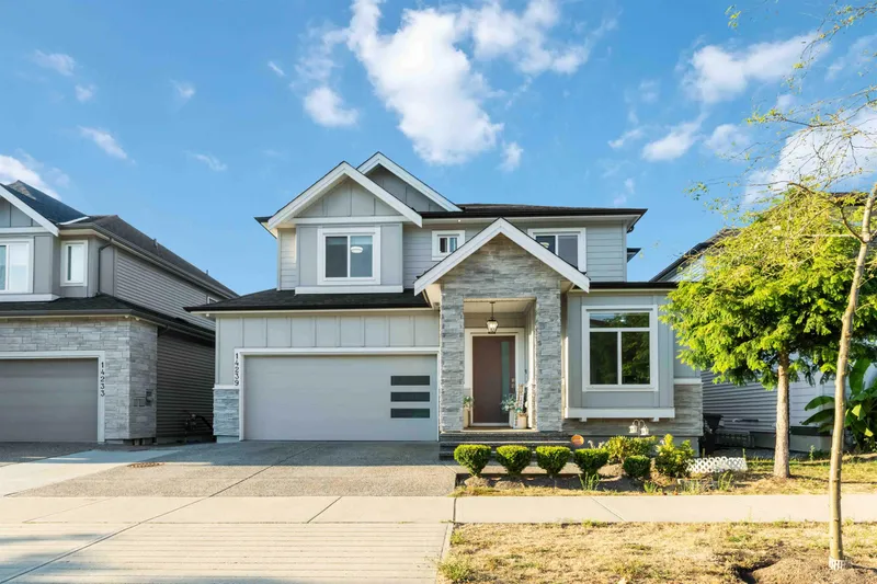 14239 61B AVENUE - photo 1 of 25