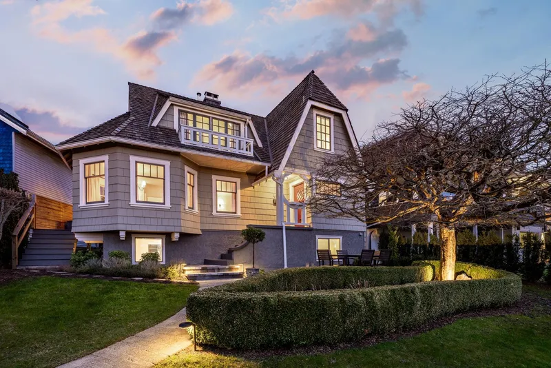 402 BRAND STREET - photo 1 of 25