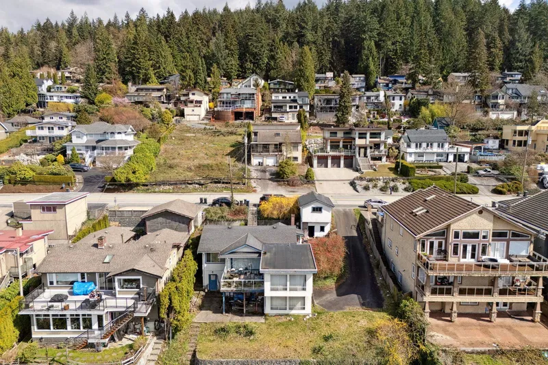 1038 IOCO ROAD - photo 3 of 18