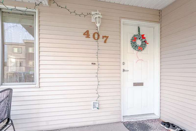 407 13963 72 AVENUE - photo 3 of 20