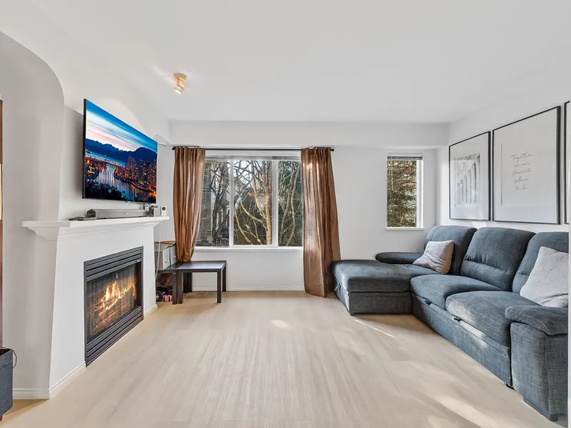 12 8775 161 STREET - photo 2 of 25