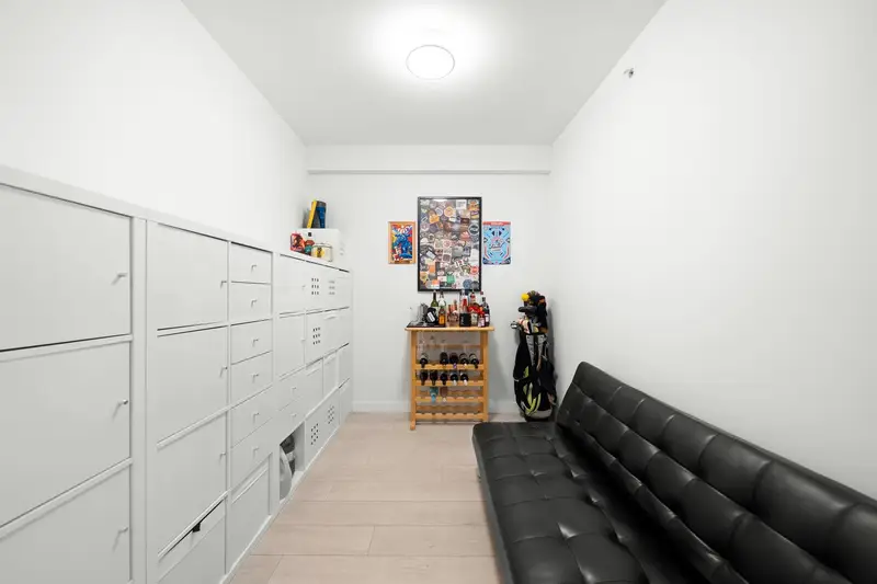 623 13963 105 BOULEVARD - photo 2 of 15