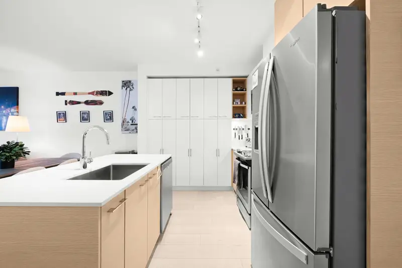 623 13963 105 BOULEVARD - photo 3 of 15