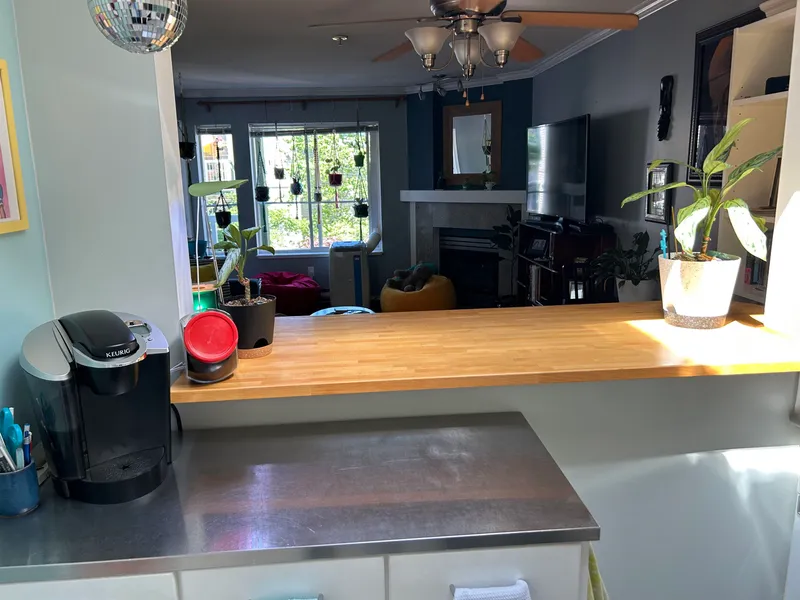 304 10665 139 STREET - photo 4 of 17