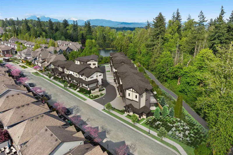 10 6828 208A STREET - photo 4 of 25