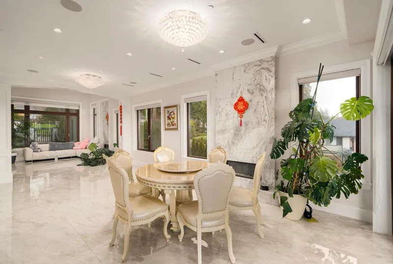 1410 MATHERS AVENUE - photo 3 of 25