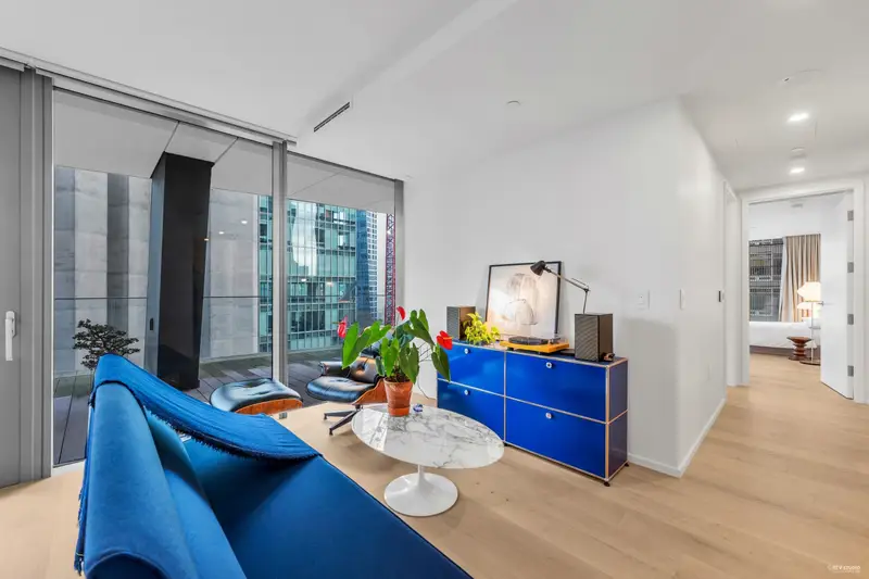 804 1568 ALBERNI STREET - photo 2 of 24