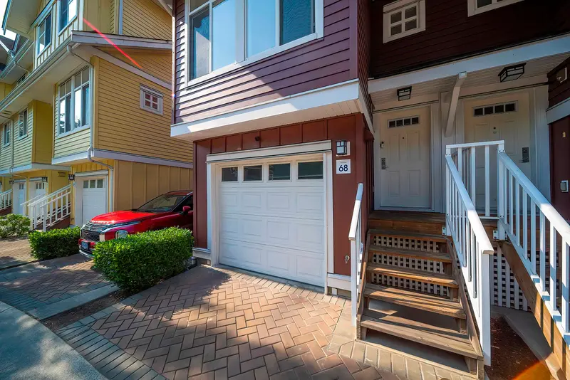 68 935 EWEN AVENUE - photo 4 of 25