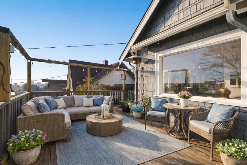 1073 CLYDE AVENUE - photo 3 of 25