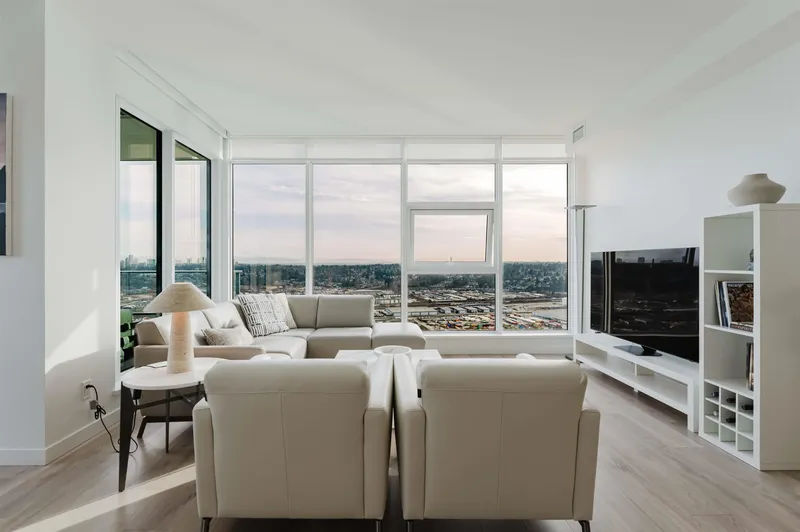 4605 680 QUAYSIDE DRIVE - photo 3 of 25