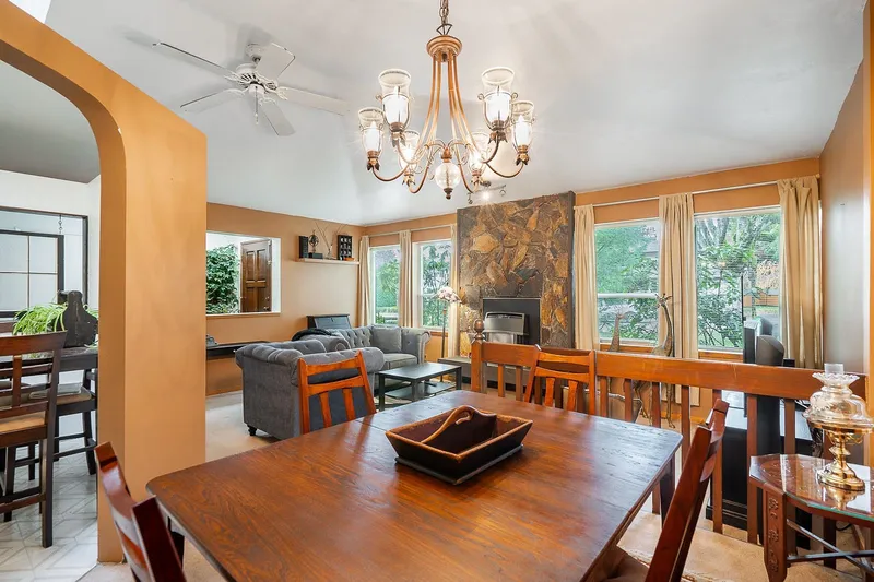 9120 145A STREET - photo 2 of 25