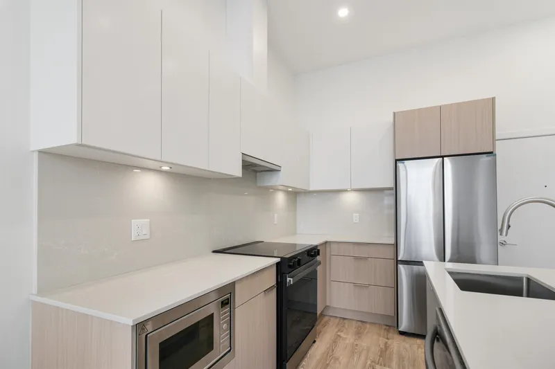 E101 10829 140 STREET - photo 2 of 8