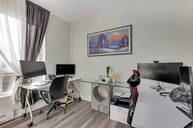 50 160 PEMBINA STREET - photo 4 of 18