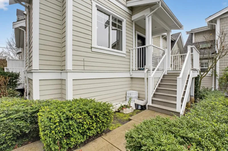 5685 KILLARNEY STREET - photo 2 of 25