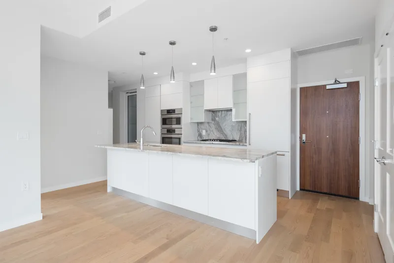 1803 1708 ONTARIO STREET - photo 4 of 21