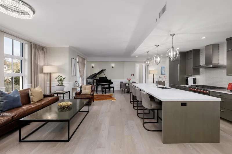 304 1009 LAURIER AVENUE - photo 4 of 24