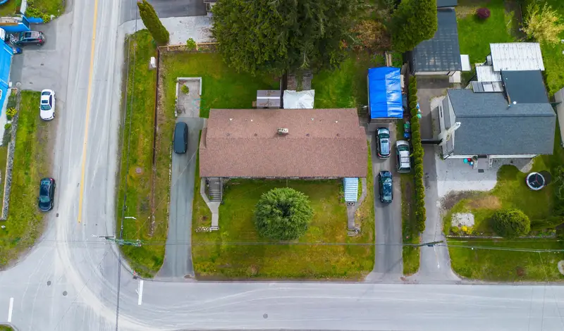 10184 127 STREET - photo 2 of 25