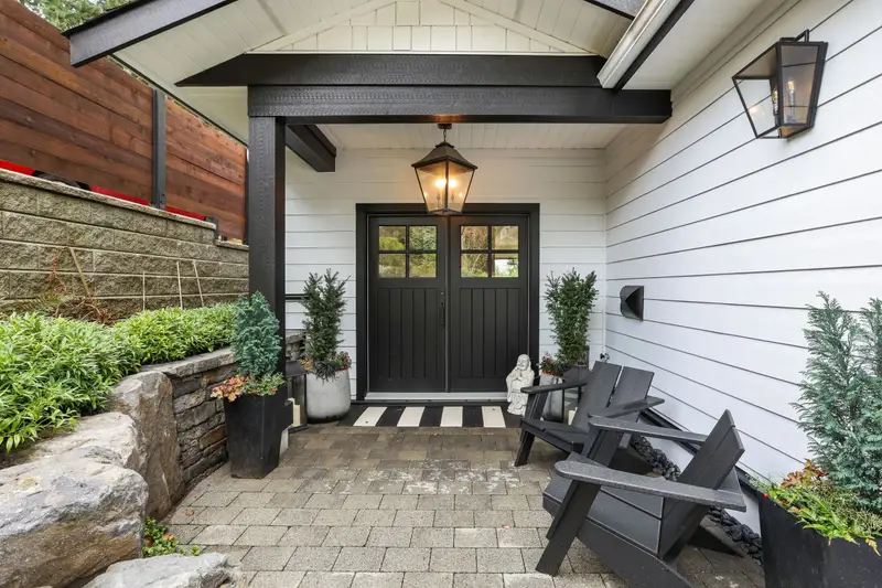 1725 PETERS ROAD - photo 2 of 22