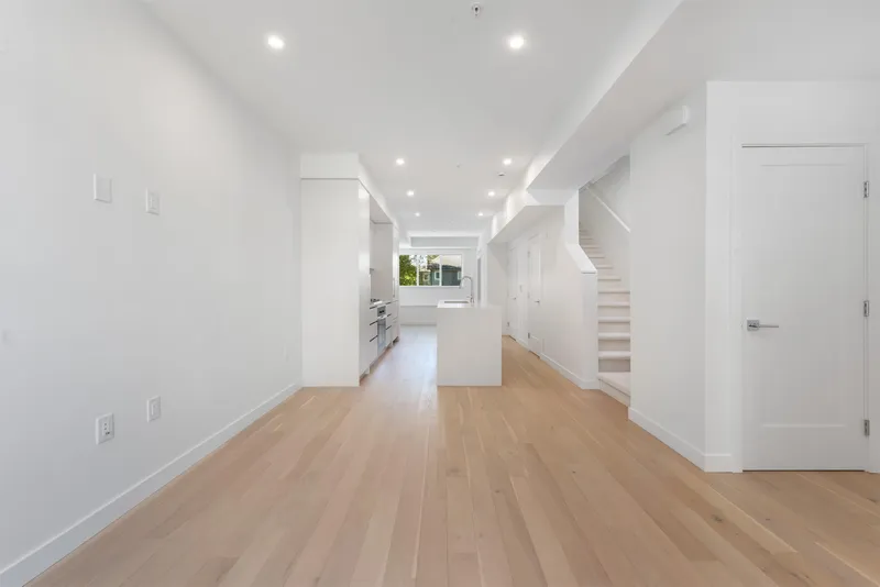 873 W 33RD AVENUE - photo 3 of 25