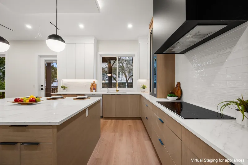 11472 138A STREET - photo 2 of 25