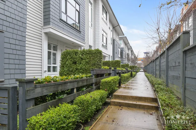 503 16433 WATSON DRIVE - photo 1 of 22