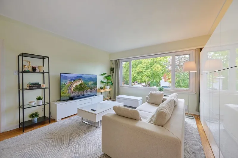 102 DURHAM STREET - photo 2 of 25