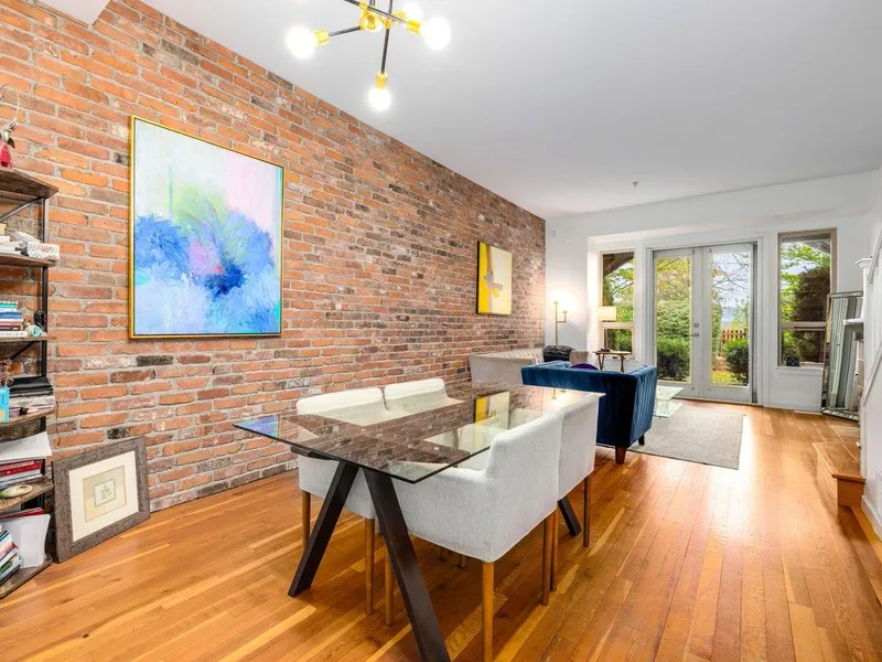 123 250 SALTER STREET - photo 4 of 25