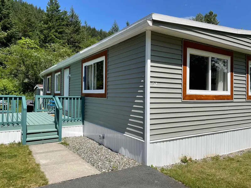 52 65367 KAWKAWA LAKE ROAD - photo 2 of 11