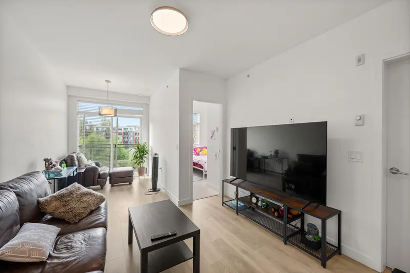 424 5415 BRYDON CRESCENT - photo 4 of 18