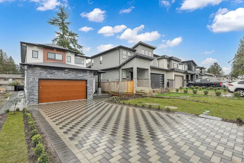 9452 118 STREET - photo 2 of 25