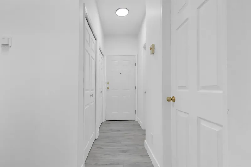 208 8142 120A STREET - photo 4 of 12