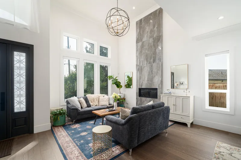 8631 ODLIN CRESCENT - photo 2 of 25