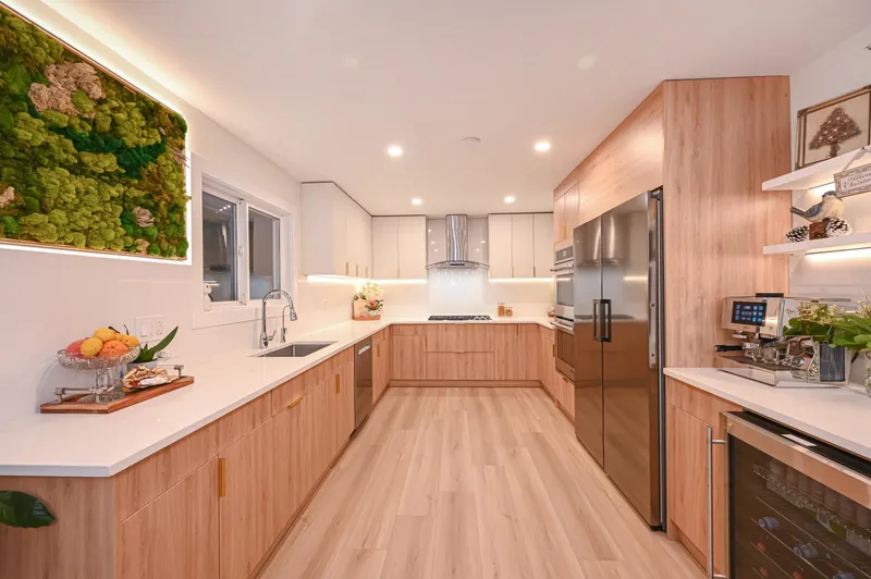 1409 WINDSOR CRESCENT - photo 2 of 25