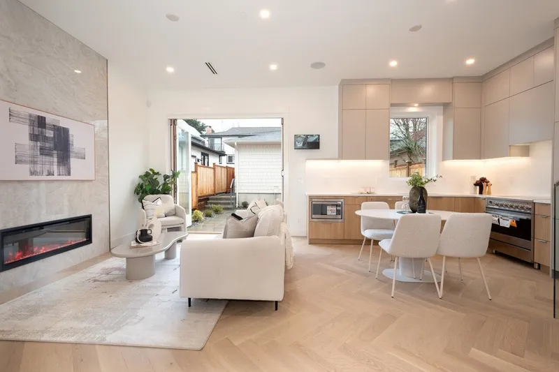 4424 W 4TH AVENUE - photo 4 of 25