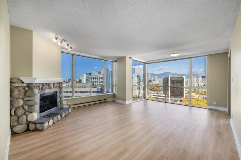 1302 2668 ASH STREET - photo 3 of 25