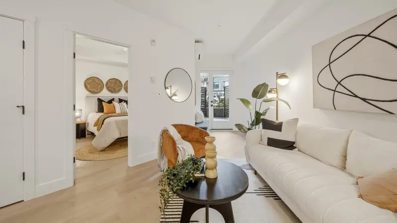 B127 8230 208B AVENUE - photo 3 of 10