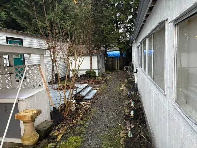 52 21163 LOUGHEED HIGHWAY - photo 3 of 12