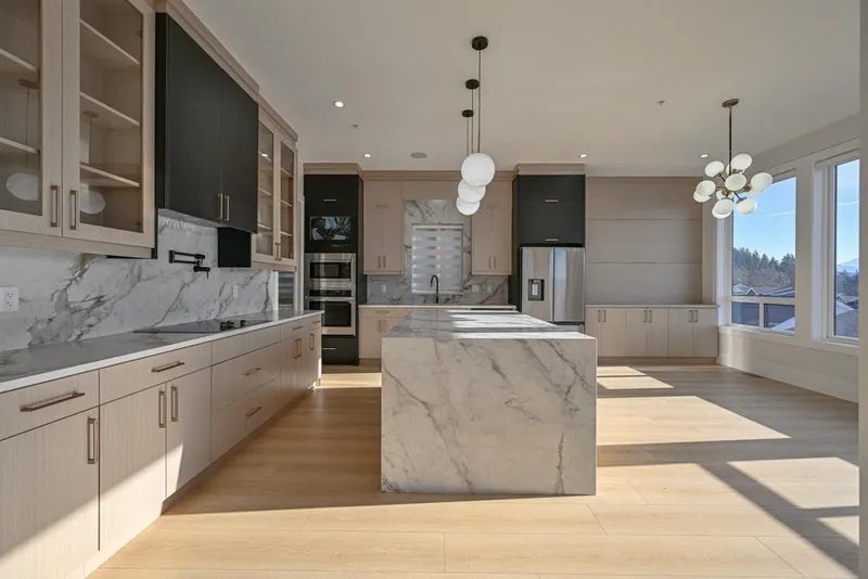 33950 PARR AVENUE - photo 4 of 25